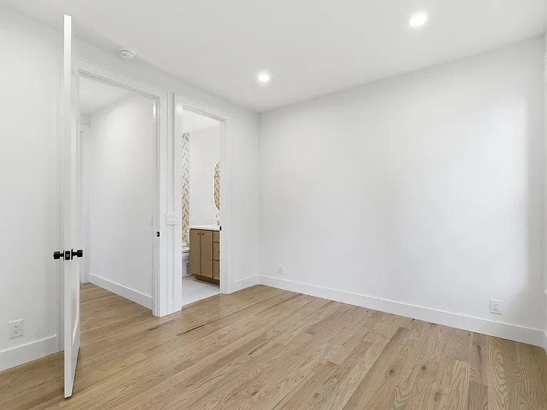 1703A Jeans Ct — Photo 35