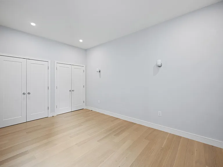 355 Congress St #404 — Photo 13
