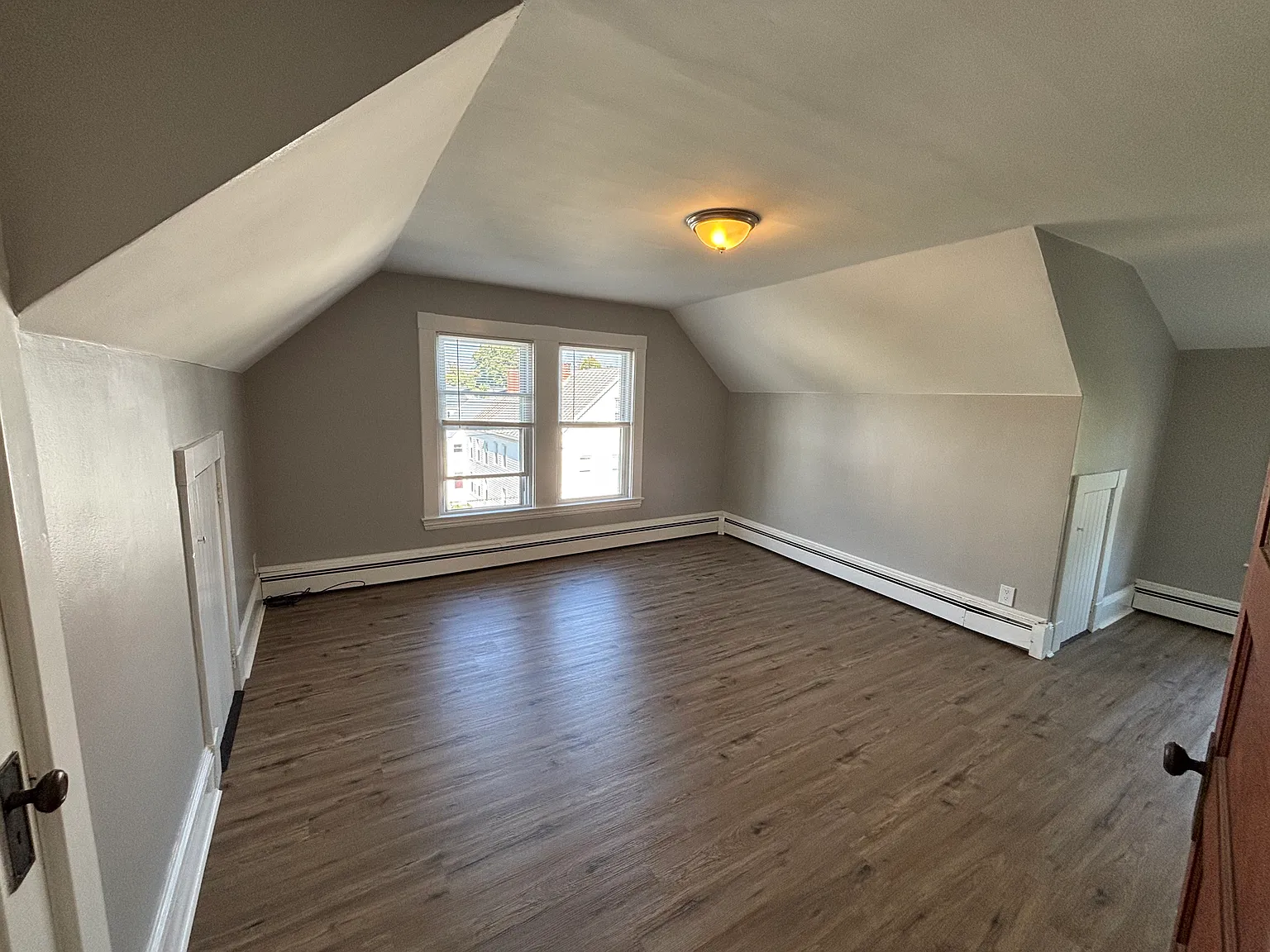 2 bed, 900 sqft, $1,450 — Photo 3