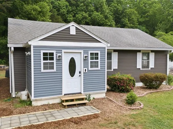 135 Pasadena Dr, Winston Salem, NC 27127