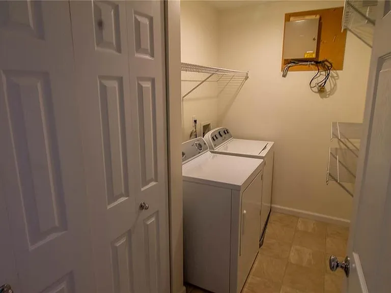 1832 Piedmont Cir — Photo 11