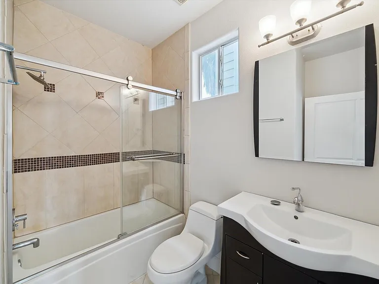 3041 Clinton Dr — Photo 22