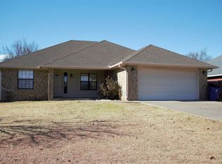5131 Clear Springs Dr, Duncan, OK 73533