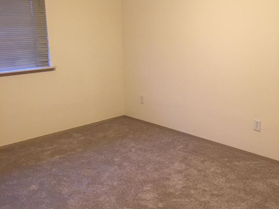 4th image of 7421 114th St E #B