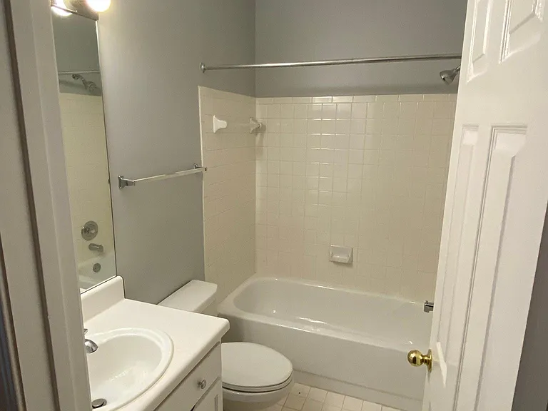 4400 Helmsford Ln #103 — Photo 14