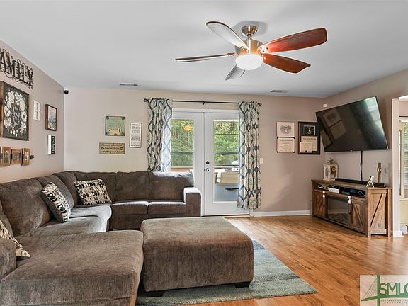 5th image of 709 Ogeechee Drive E