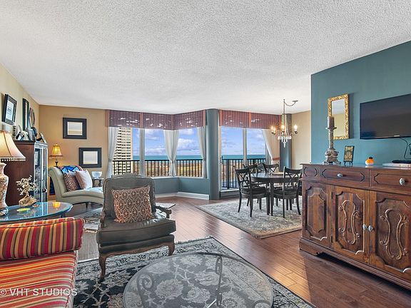 3rd image of 4170 N Marine Dr APT 20M