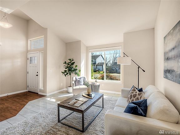 4th image of 9962 Jensen Dr SE