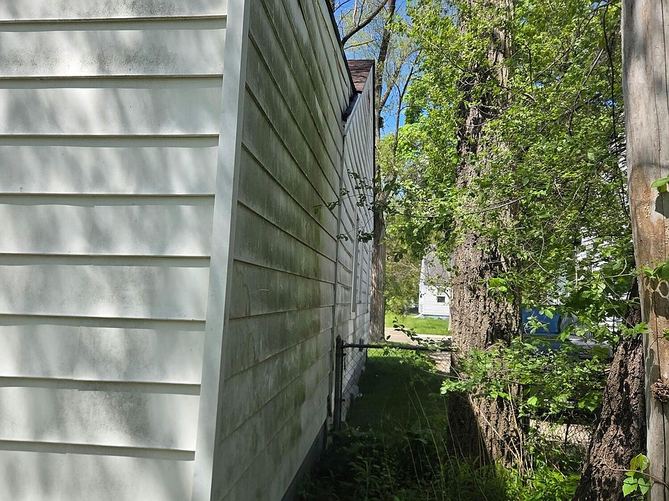 19710 Westbrook St, Detroit, MI 48219 | Zillow