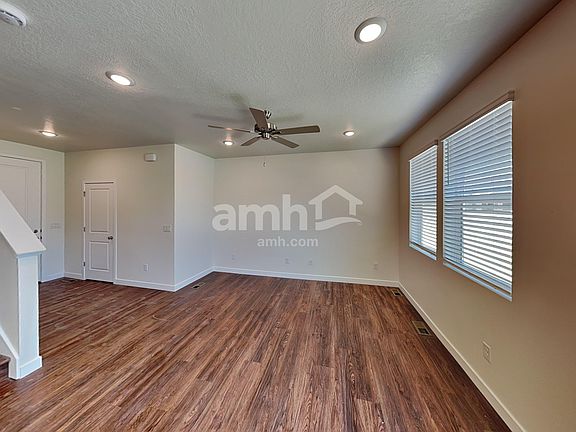 5th image of 3532 N Caitlyn St