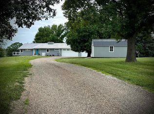 2451 Newport Ave, Oskaloosa, IA 52577