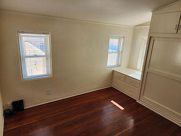 5th image of 419 Upas St