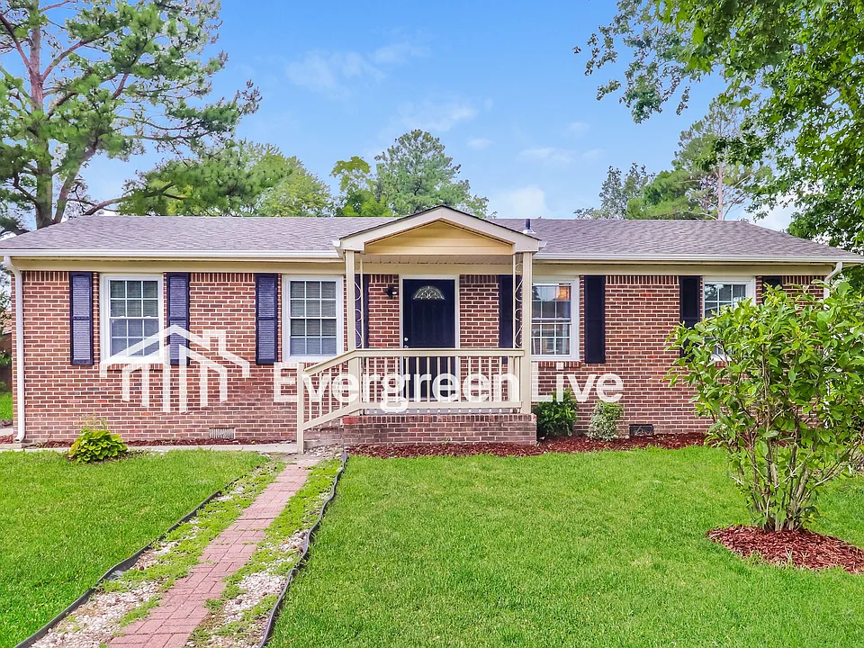 2436 Strawberry Ln