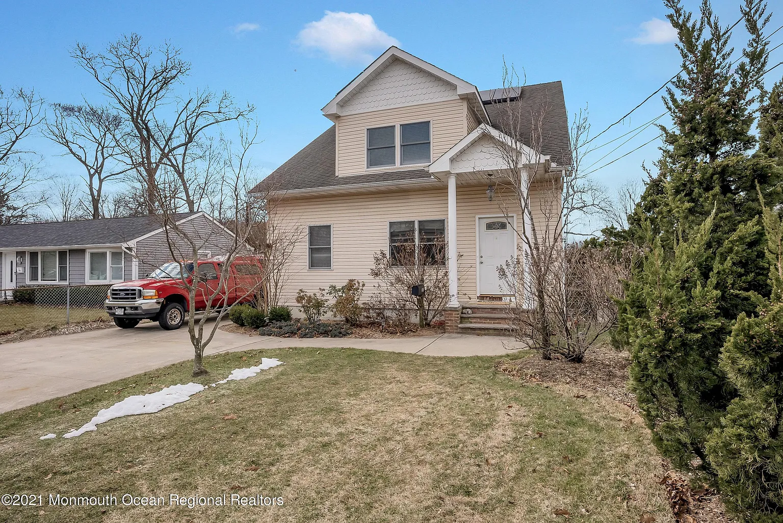 232 Highwood Rd photo 1