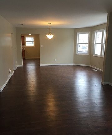 4th image of 650 Crosat St