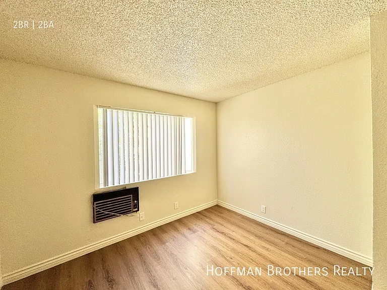15552 Nordhoff St #105 — Photo 9