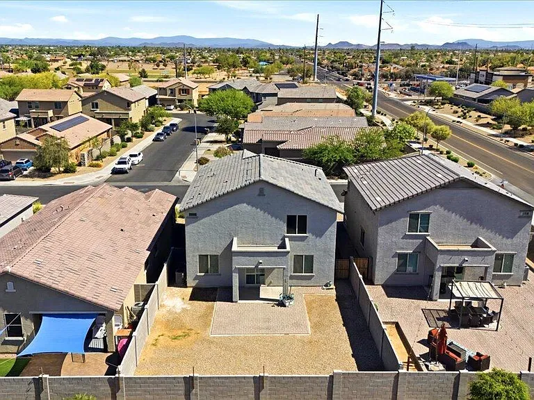 7119 W Golden Ln — Photo 10