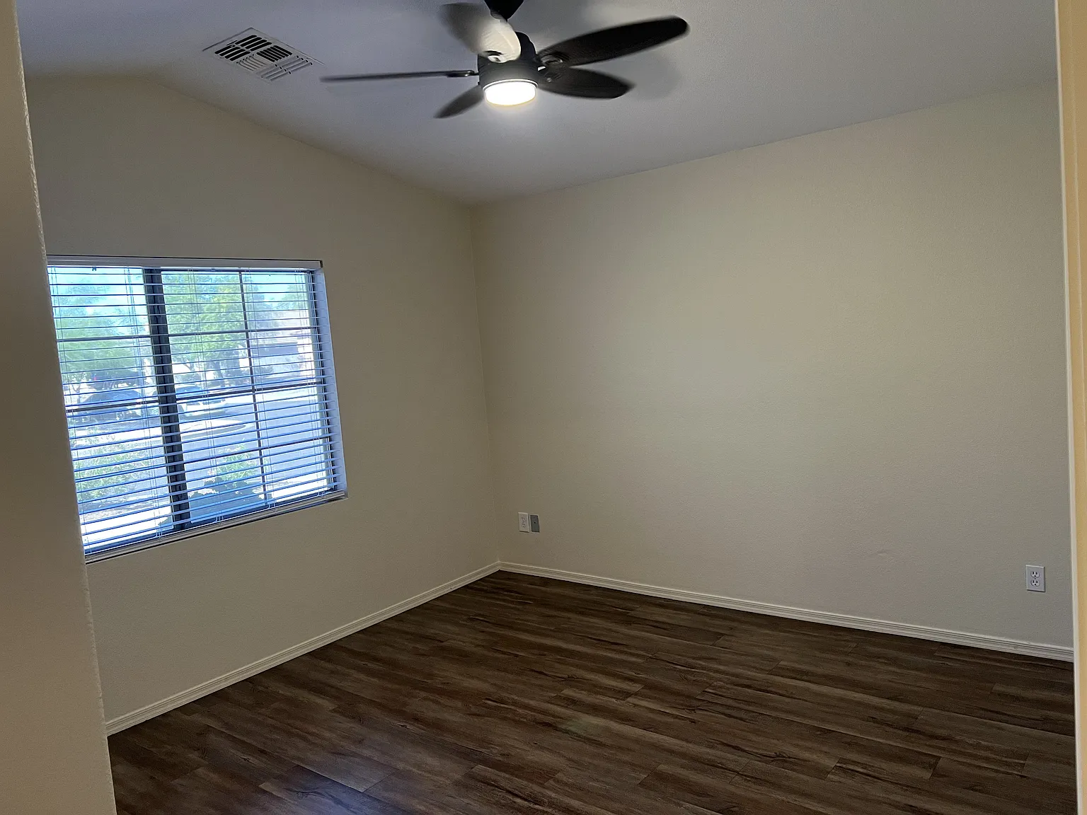 3 bed, 1497 sqft, $2,200 — Photo 4