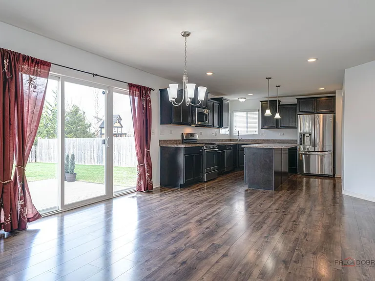202 Minuet Cir — Photo 14