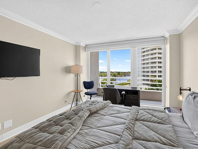 4101 N Ocean Blvd #401 — Photo 27