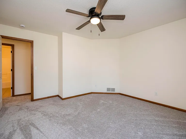 3600 Berkshire Ct — Photo 15