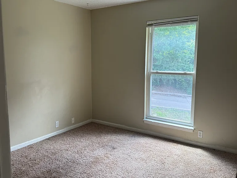 708 Dondee Dr #10 — Photo 5
