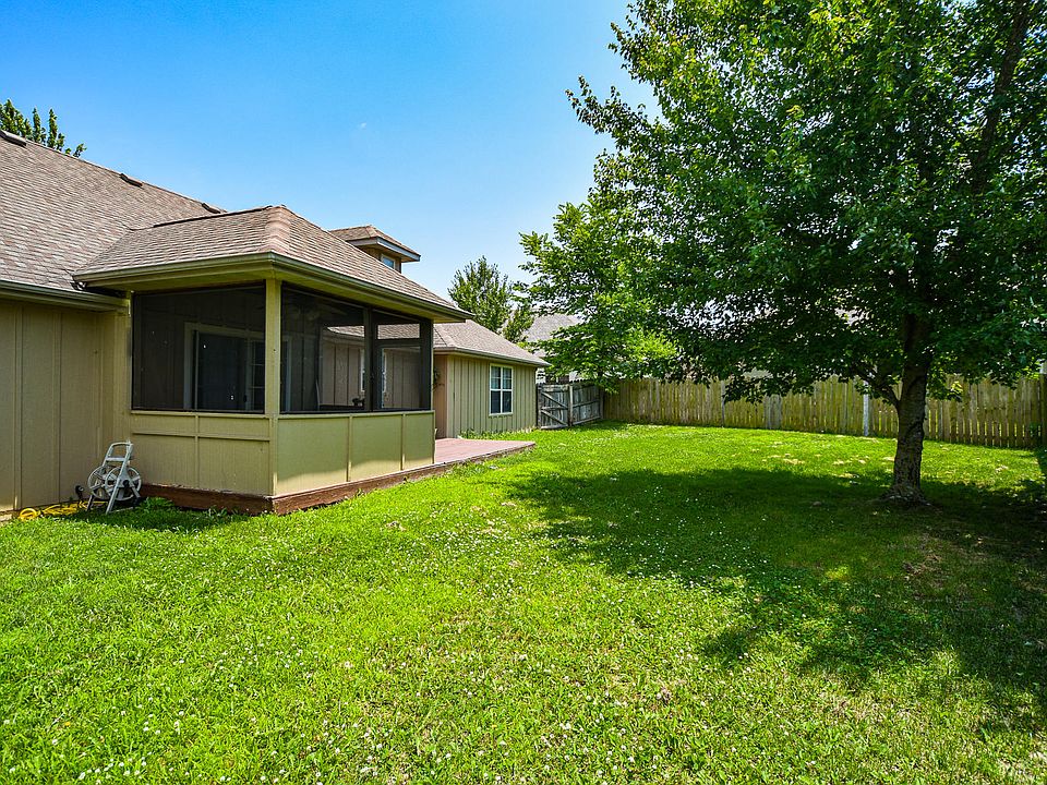 1006 E Waterford Blvd, Ozark, MO 65721 Zillow