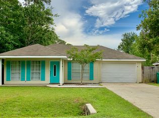 8320 Amoka Dr, Diamondhead, MS 39525