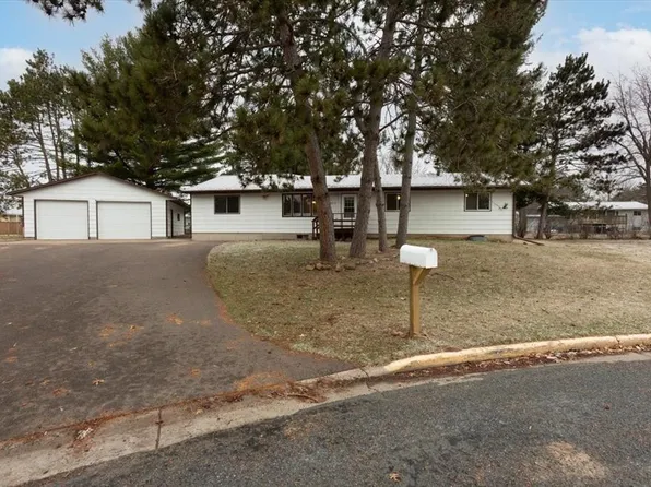 2615 Schabacker Ct, Menomonie, WI 54751