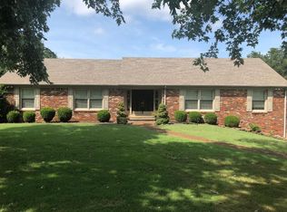 909 W Dearborn Ave, Muscle Shoals, AL 35661