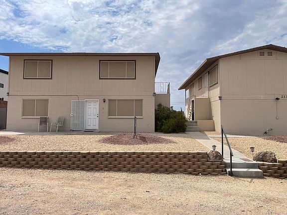 2nd image of 2130 Sahara Dr #1-4