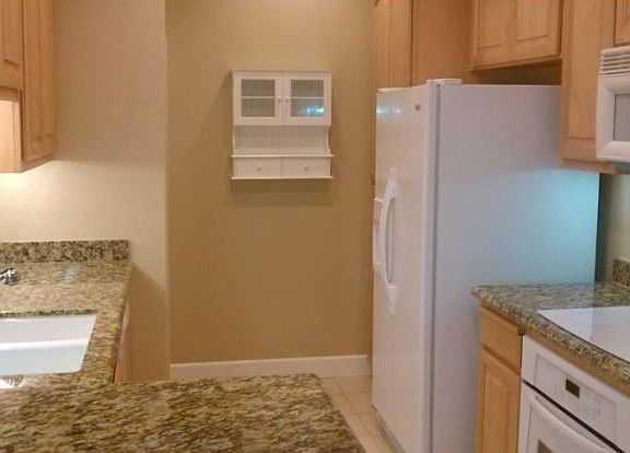 Kitchen reverse angle