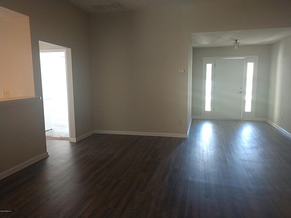 2nd image of 11186 Peerless Ln