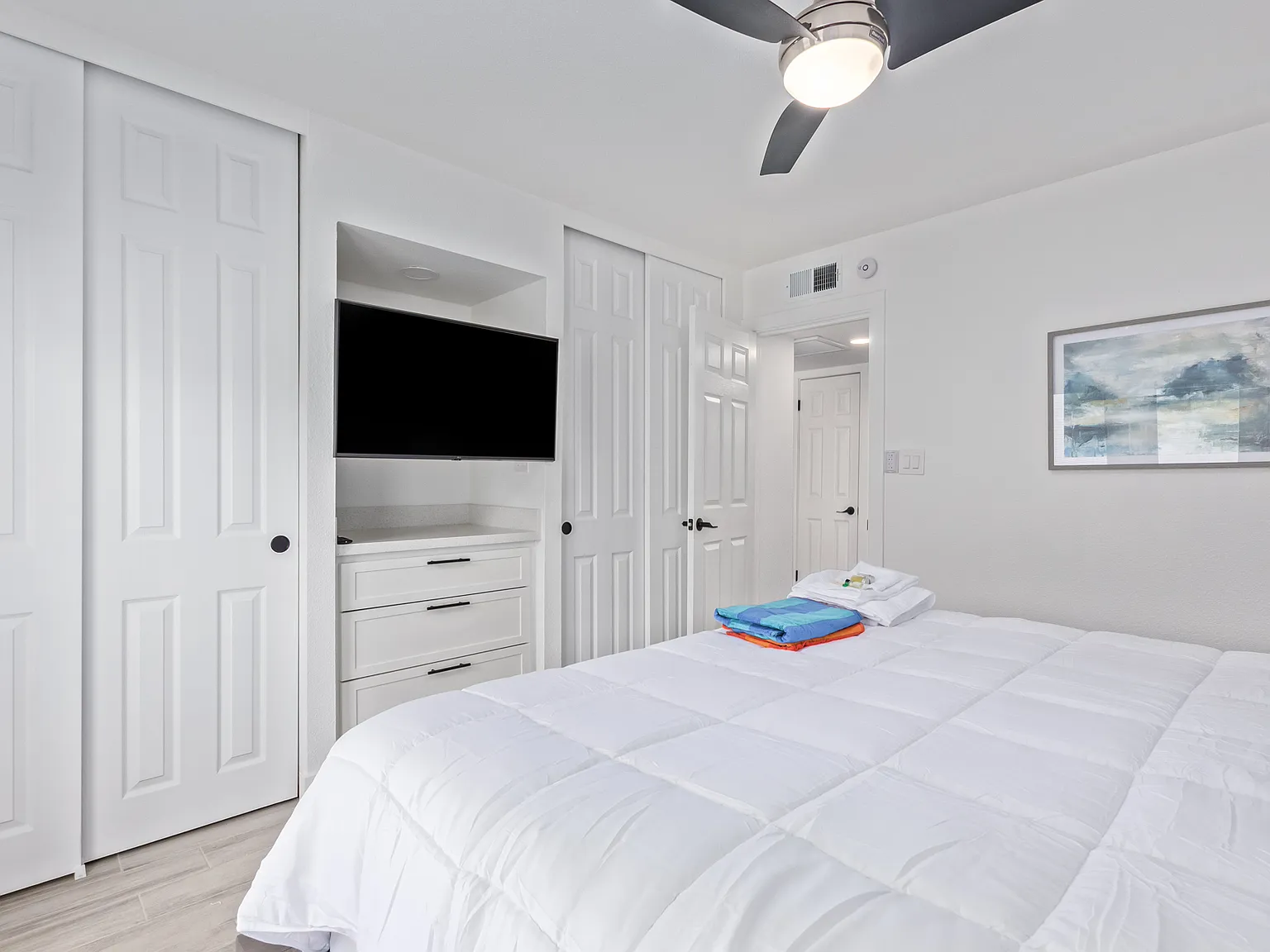 308E - Remodeled 2br Furnished Condo Old Town Scottsdale — Photo 3