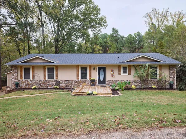 2728 Ranchwood Dr, Benton, AR 72019