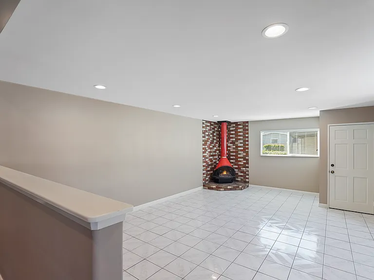 5000 Merrill St — Photo 11