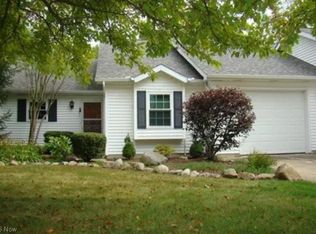 134 Burlington Oval Dr, Chardon, OH 44024