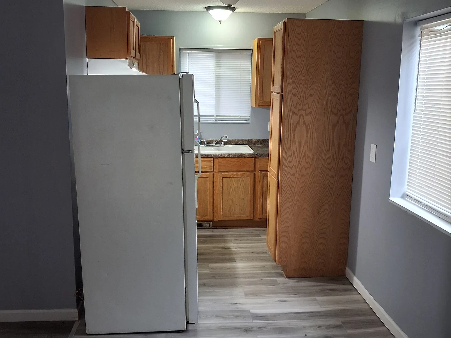 5 bed, 1370 sqft, $2,450 — Photo 4