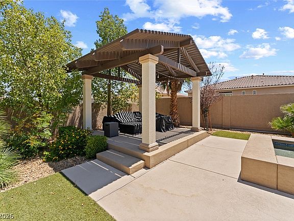 4th image of 10986 Inverlochy Ct