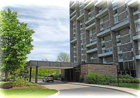 2nd image of 1000 Urlin Ave APT 611
