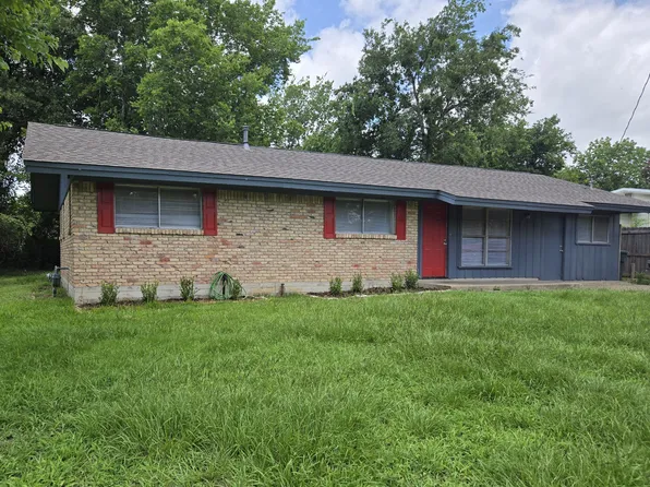 3412 Sandra Dr, Bryan, TX 77801