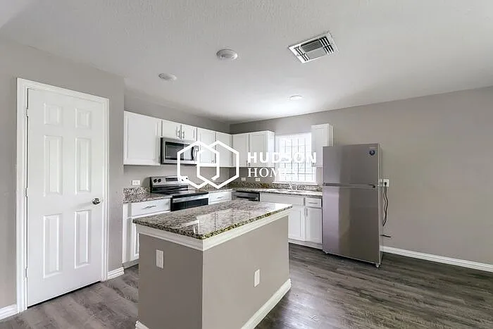 3343 Martin Luther King Dr — Photo 6