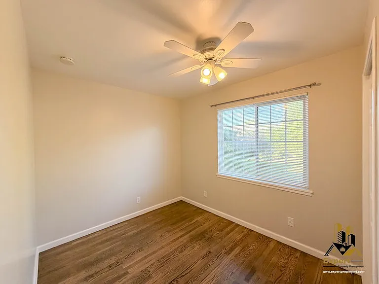 2116 Waterford Rd — Photo 8