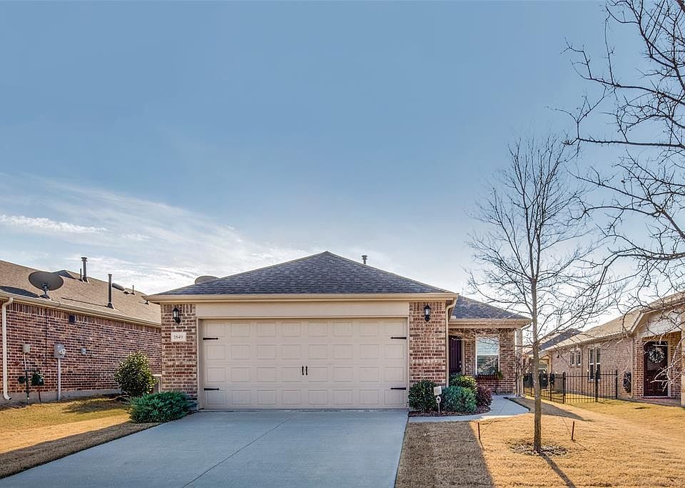 1st image of 1849 Breezy Ln