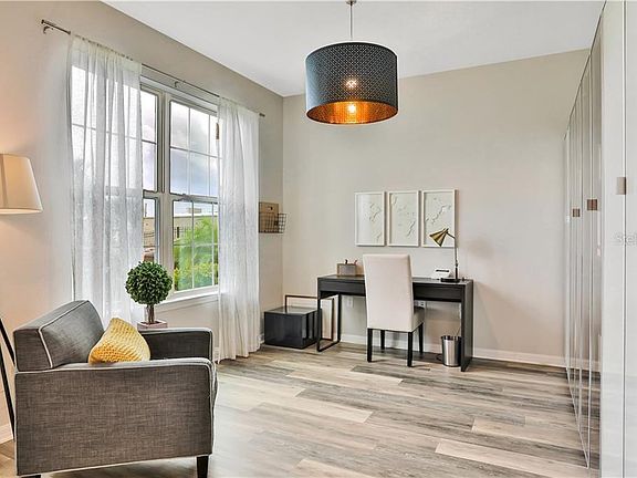 3rd image of 1808 Regal River Cir