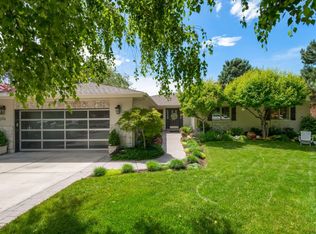 5296 S Hillsden Dr, Holladay, UT 84117