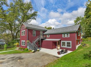 49 Pine St, Great Barrington, MA 01230