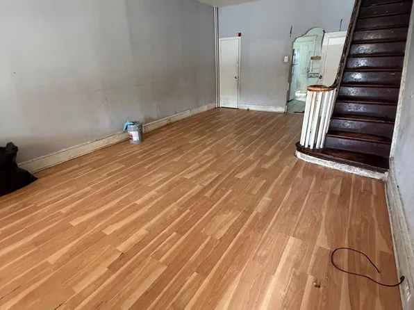 2005 S 9th St, Philadelphia, PA 19148