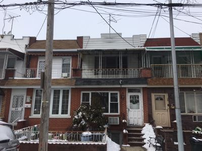 28 Bay 10 St, Brooklyn, NY, 11228