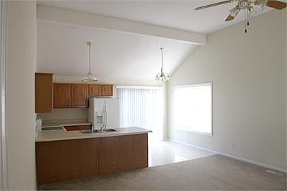 3rd image of 3020 Devonshire Dr